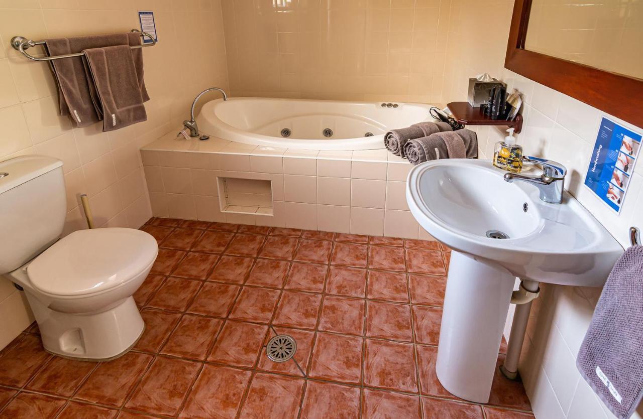Great Escape Lofts Aparthotel กลอสเตอร์ ภายนอก รูปภาพ