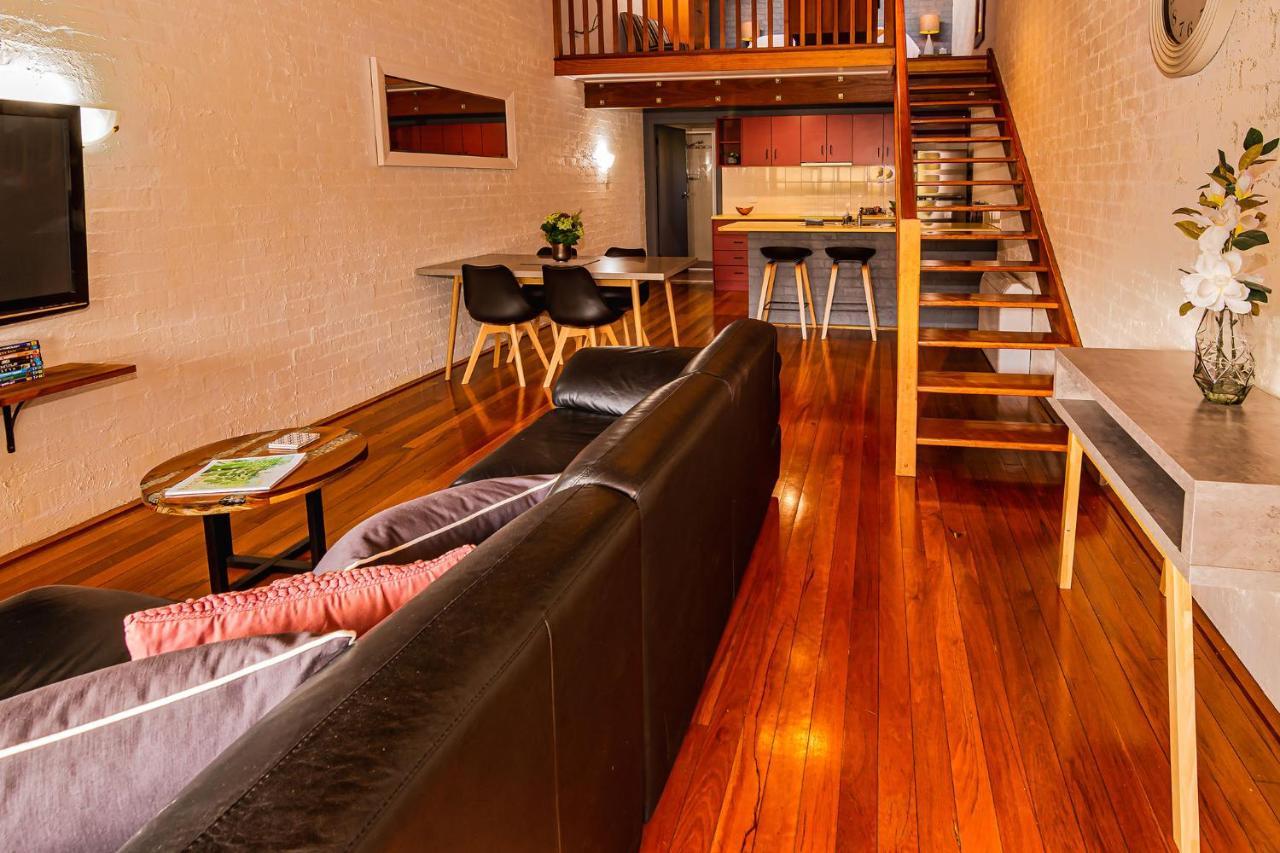 Great Escape Lofts Aparthotel กลอสเตอร์ ภายนอก รูปภาพ
