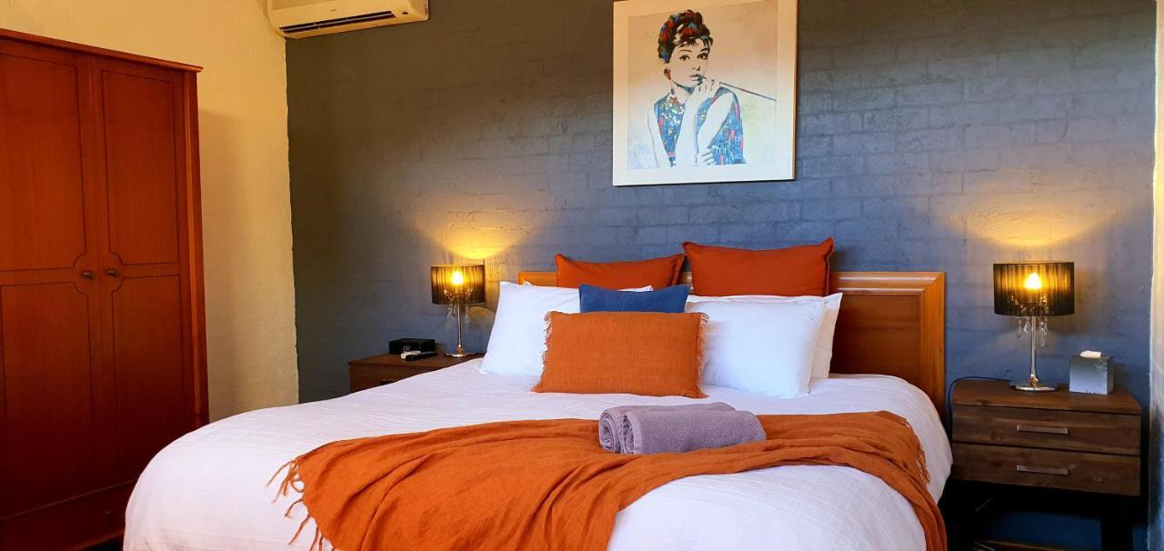 Great Escape Lofts Aparthotel กลอสเตอร์ ภายนอก รูปภาพ