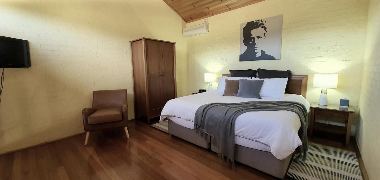 Great Escape Lofts Aparthotel กลอสเตอร์ ภายนอก รูปภาพ