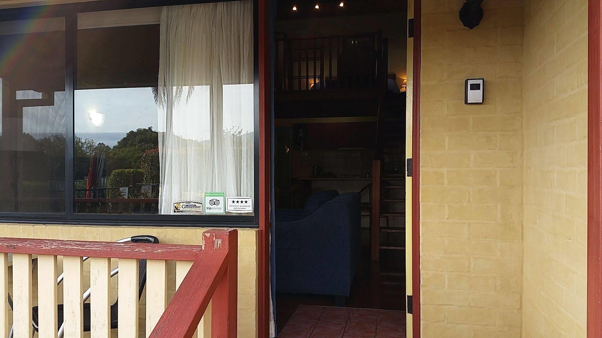Great Escape Lofts Aparthotel กลอสเตอร์ ภายนอก รูปภาพ